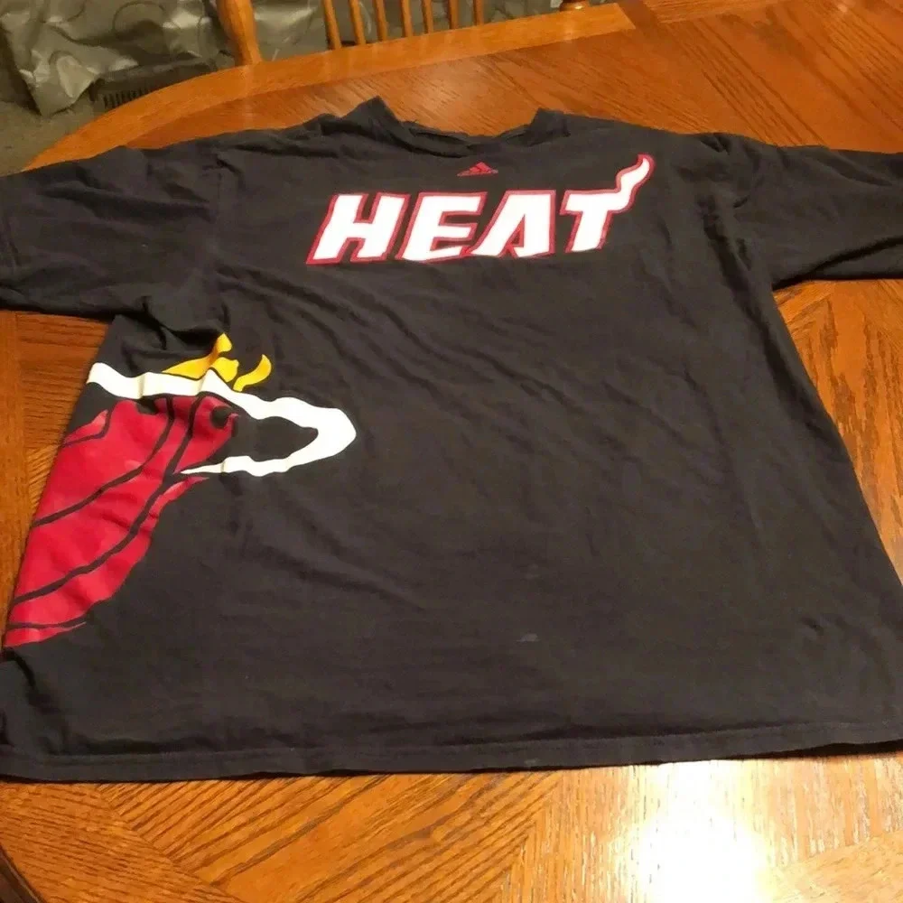 Miami Heat Adidas Retro Tee Shirt XL